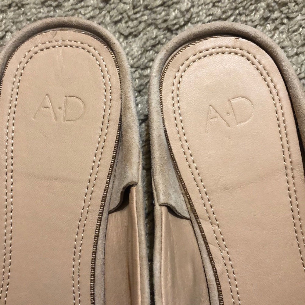 Shoes - Picture 3 of 8